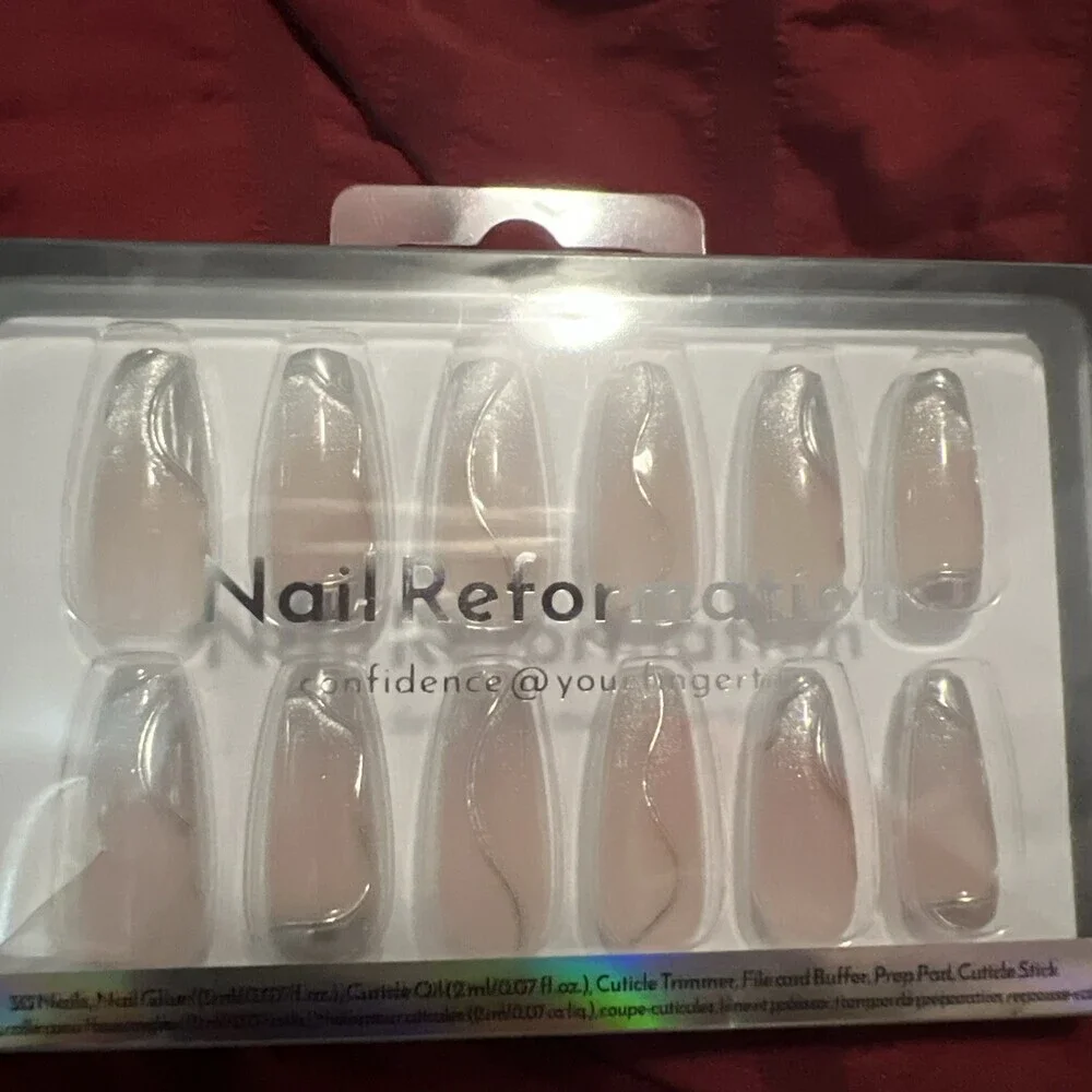 NAIL REFORMATION Salon Quality SHOOTING STAR Long Coffin Press On Nail Kit CL007
